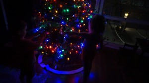 baby christmas tree song.Still001