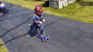 driveway racing.Still001