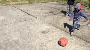 henry basket ball shot.Still001