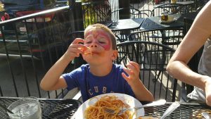 the-flash-eats-spaghetti-still001